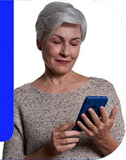 Mulher segurando smartphone